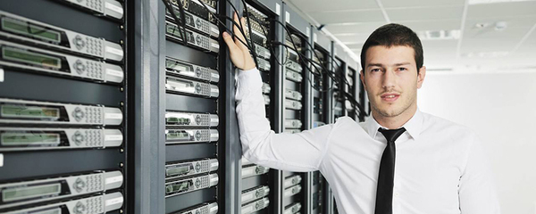 數(shù)據(jù)通信工程師與信息系統(tǒng)運(yùn)行維護(hù)服務(wù) 職責(zé)與重要性